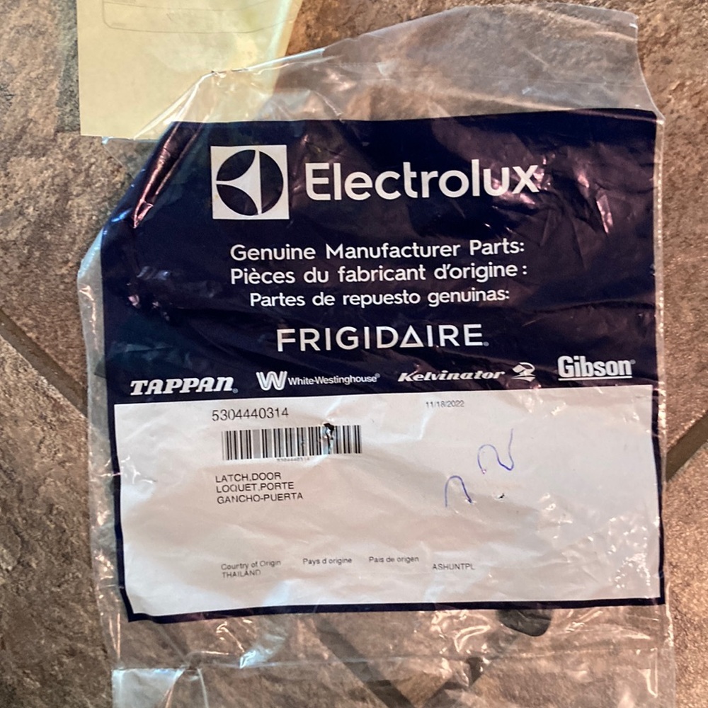 Frigidaire microwave door latch